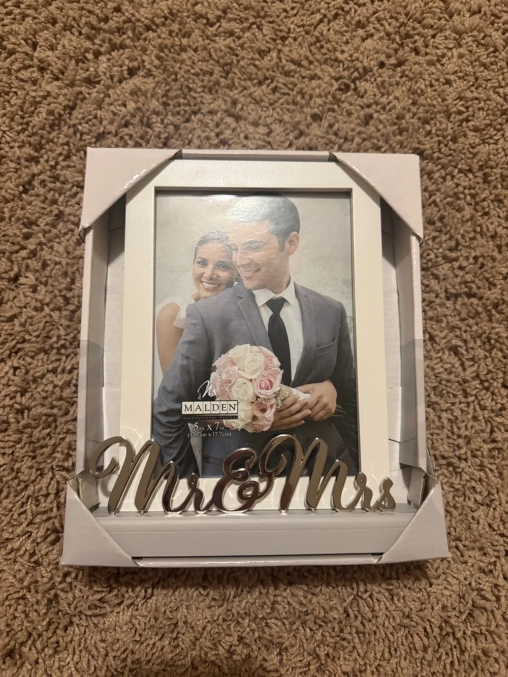Malden White Picture Frame with Silver 'Mr & Mrs' Accent